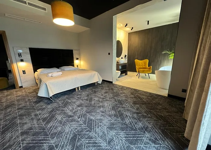 Natural Hotel - Ekologiczny Hotel z Plażą Na Wyspie